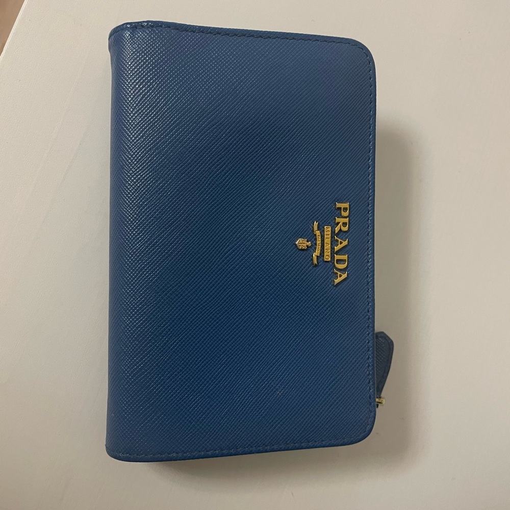 Prada Leather Wallet good condition